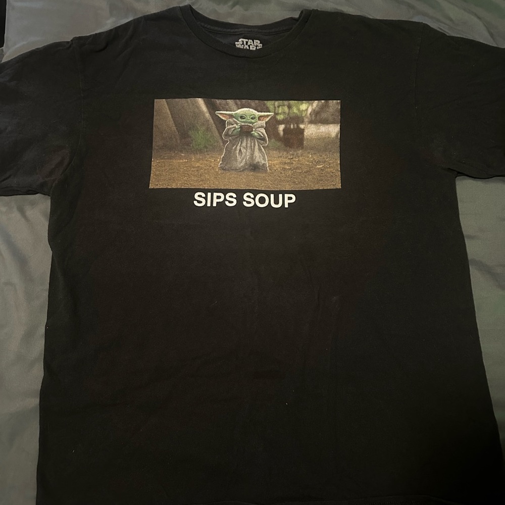 Black Star Wars shirt of grogu